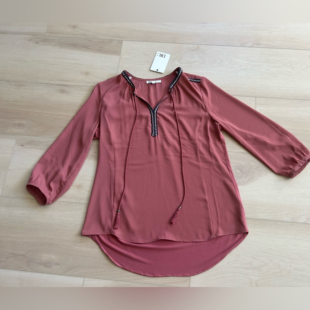 DR2 3/4 length sleeve top